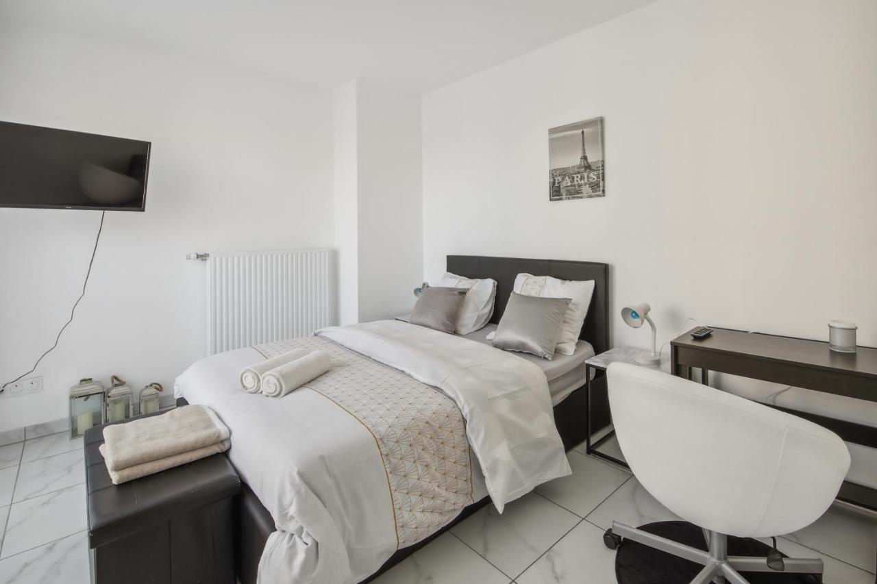 Chic Apart With Balcony Near Paris Appartement Ivry-sur-Seine Buitenkant foto