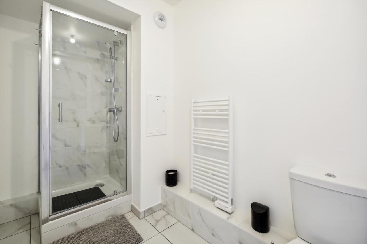 Chic Apart With Balcony Near Paris Appartement Ivry-sur-Seine Buitenkant foto